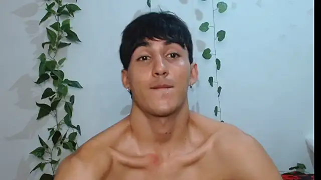 Snapshot of neithanzynxx chatting on 02/22/25, 10:42 neithanzynxx online show from 02/22/25, 10:42