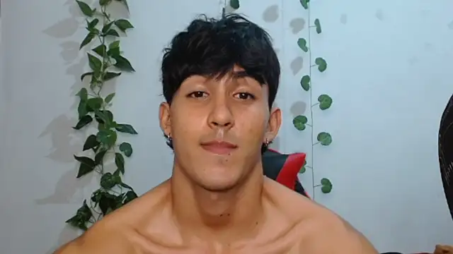 Snapshot of neithanzynxx chatting on 02/23/25, 07:28 neithanzynxx online show from 02/23/25, 07:28