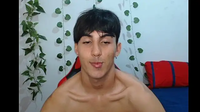 Snapshot of neithanzynxx chatting on 02/28/25, 10:28 neithanzynxx online show from 02/28/25, 10:28