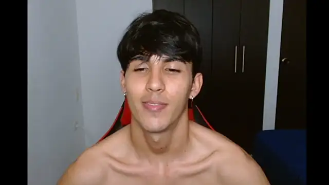 Snapshot of neithanzynxx chatting on 03/21/25, 07:46 neithanzynxx online show from 03/21/25, 07:46