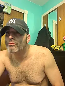 Snapshot of Novabear6996 chatting on 03/11/25, 12:17 Novabear6996 online show from 03/11/25, 12:17