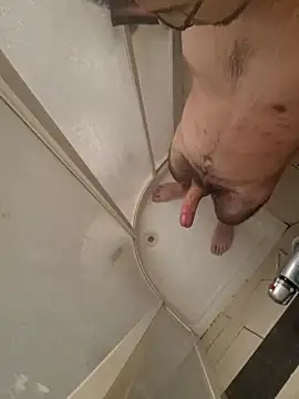 Lezoz  online show from 10/28/25, 06:21