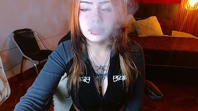 fyreandfox  online show from 06/09/26, 04:40