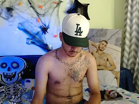 AdamParker  online show from 10/21/25, 03:29