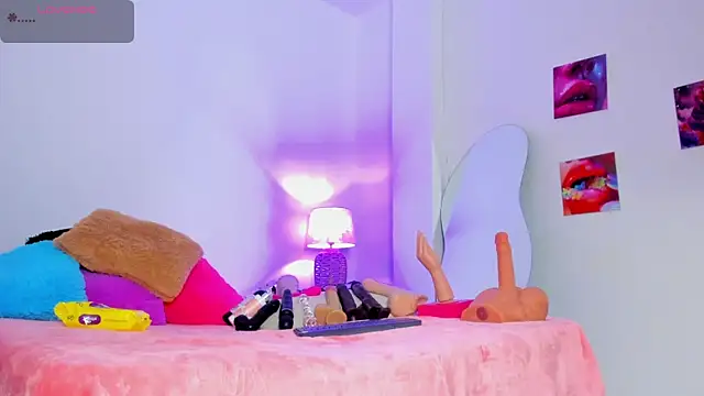 naomy 68 online show from 11/08/25, 03:07