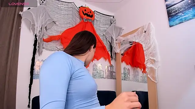 Snapshot of Baby_Asshley chatting on 10/24/25, 05:20 Baby Asshley online show from 10/24/25, 05:20