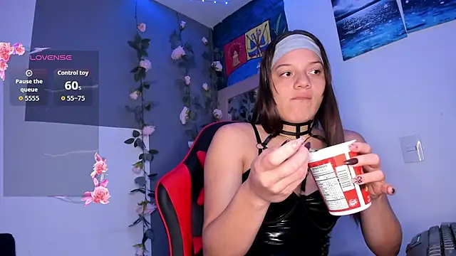 Snapshot of Baby_Asshley chatting on 02/27/26, 08:42 Baby Asshley online show from 02/27/26, 08:42