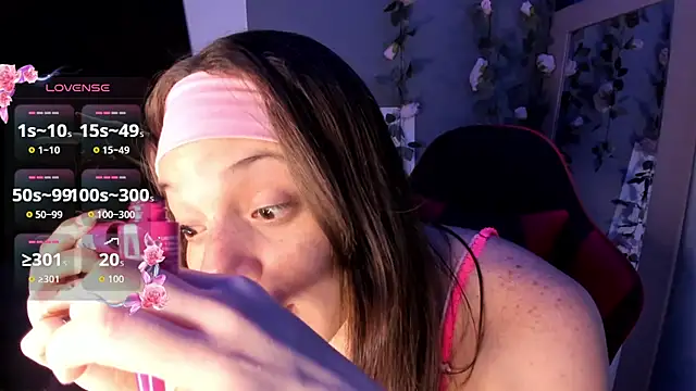 Snapshot of Baby_Asshley chatting on 03/01/26, 01:18 Baby Asshley online show from 03/01/26, 01:18