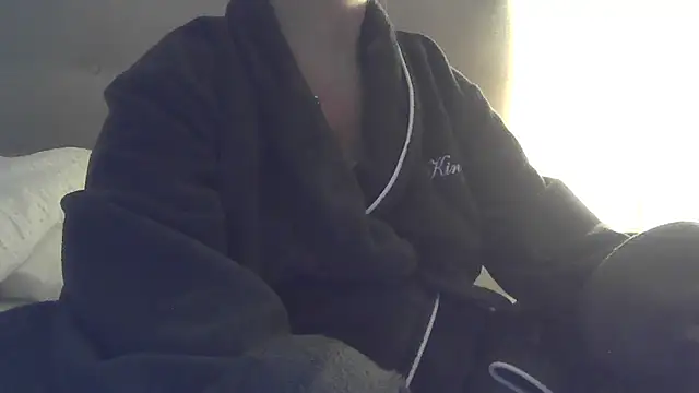 Snapshot of sizha6 chatting on 10/28/25, 09:57 sizha6 online show from 10/28/25, 09:57