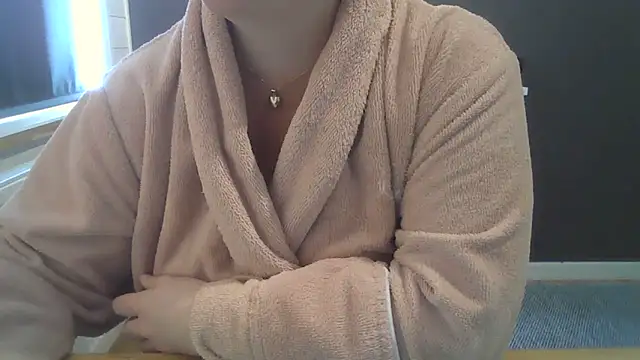 Snapshot of sizha6 chatting on 06/15/26, 05:26 sizha6 online show from 06/15/26, 05:26