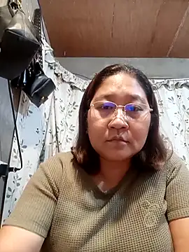 hotchubby88 online show from 12/15/25, 12:53