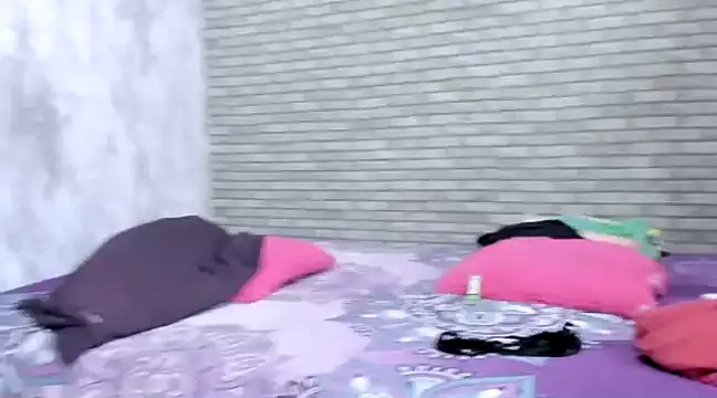 Snapshot of crazylatinagirls chatting on 02/17/25, 07:37 crazylatinagirls online show from 02/17/25, 07:37