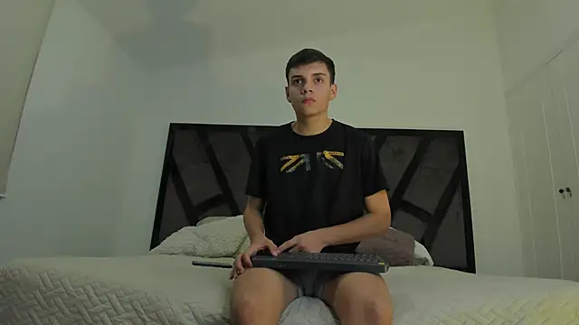 Snapshot of JacobRoberts1 chatting on 02/24/25, 04:27 JacobRoberts1 online show from 02/24/25, 04:27