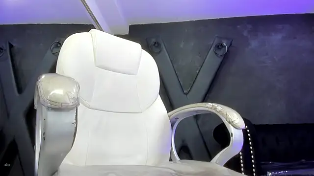 Snapshot of JacobRoberts1 chatting on 03/06/25, 07:57 JacobRoberts1 online show from 03/06/25, 07:57