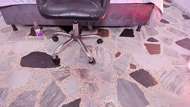 Snapshot of JacobRoberts1 chatting on 03/16/25, 07:48 JacobRoberts1 online show from 03/16/25, 07:48