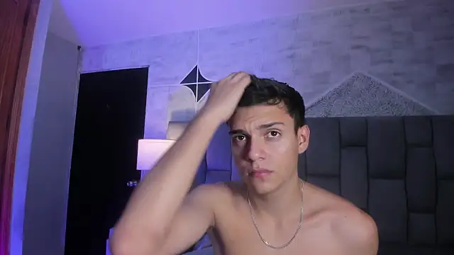 Snapshot of JacobRoberts1 chatting on 09/12/25, 04:45 JacobRoberts1 online show from 09/12/25, 04:45