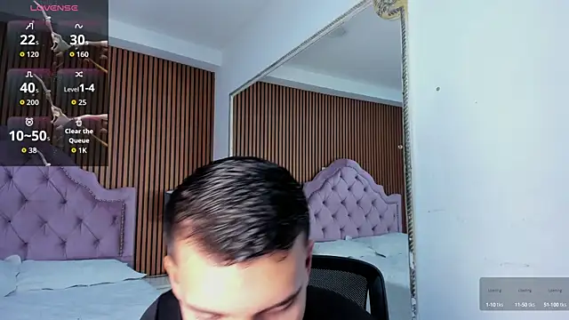 Snapshot of JacobRoberts1 chatting on 09/28/25, 11:37 JacobRoberts1 online show from 09/28/25, 11:37