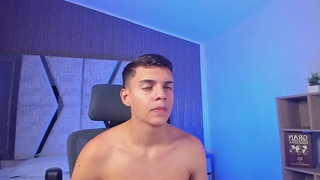 Snapshot of JacobRoberts1 chatting on 10/03/25, 07:44 JacobRoberts1 online show from 10/03/25, 07:44