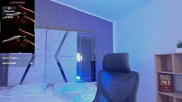 Snapshot of JacobRoberts1 chatting on 10/07/25, 08:17 JacobRoberts1 online show from 10/07/25, 08:17