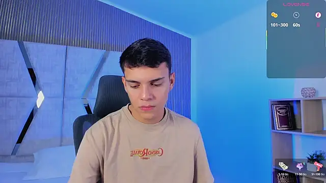 Snapshot of JacobRoberts1 chatting on 10/17/25, 08:22 JacobRoberts1 online show from 10/17/25, 08:22