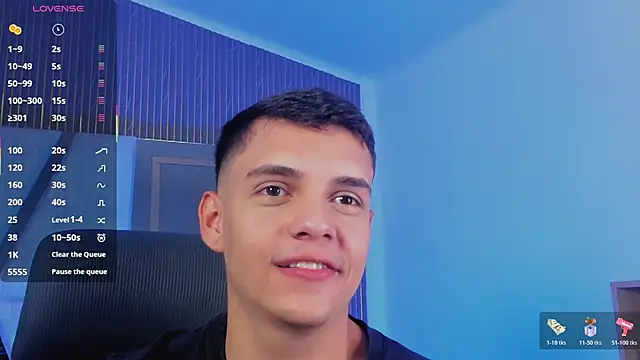 Snapshot of JacobRoberts1 chatting on 10/22/25, 08:41 JacobRoberts1 online show from 10/22/25, 08:41