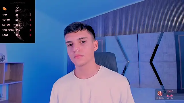 Snapshot of JacobRoberts1 chatting on 11/03/25, 07:37 JacobRoberts1 online show from 11/03/25, 07:37