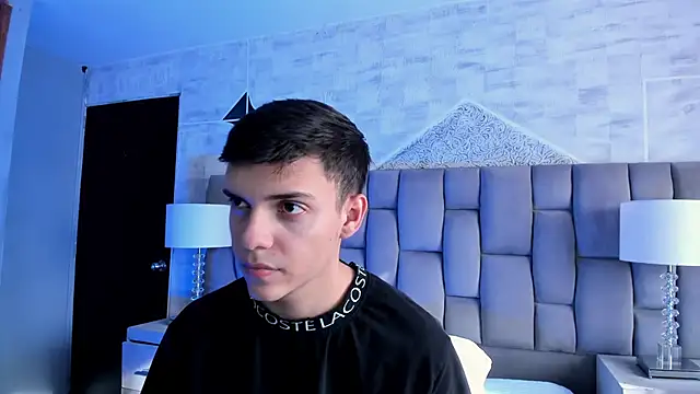 Snapshot of JacobRoberts1 chatting on 11/22/25, 09:14 JacobRoberts1 online show from 11/22/25, 09:14