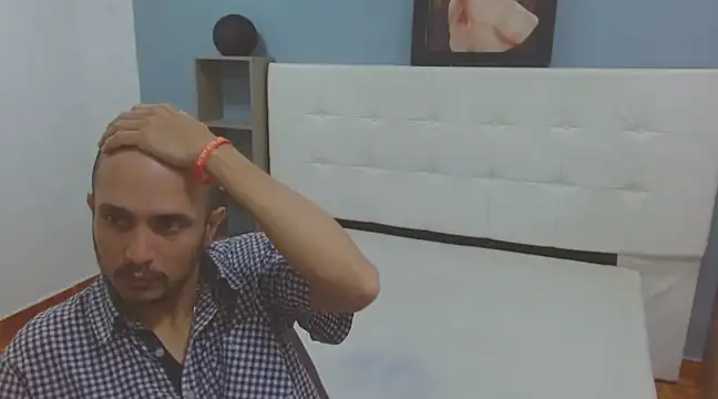 JhonTorres018 online show from 02/28/25, 07:14