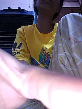 Snapshot of Aaradhna-hoy chatting on 10/05/25, 04:22 Aaradhna-hoy online show from 10/05/25, 04:22