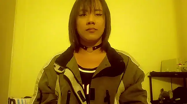 Snapshot of Queenblackx1 chatting on 02/16/25, 08:22 Queenblackx1 online show from 02/16/25, 08:22