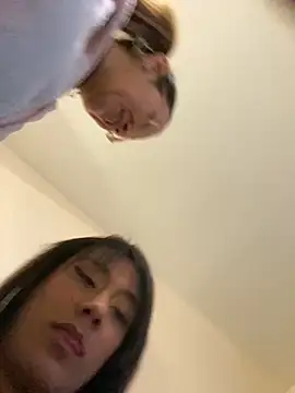 Snapshot of Queenblackx1 chatting on 03/08/25, 06:21 Queenblackx1 online show from 03/08/25, 06:21