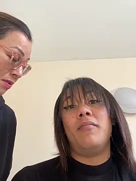 Snapshot of Queenblackx1 chatting on 03/08/25, 09:28 Queenblackx1 online show from 03/08/25, 09:28