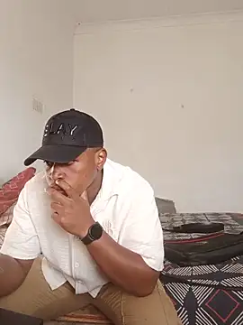 bosszonke123 online show from 05/17/26, 02:02