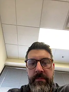 plaintreebull online show from 03/11/26, 06:14