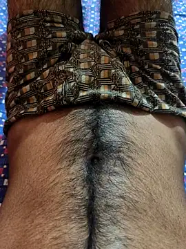 Snapshot of cocktony chatting on 10/24/25, 12:12 cocktony online show from 10/24/25, 12:12