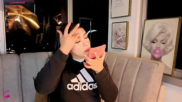 Ivanna West online show from 01/08/26, 10:06