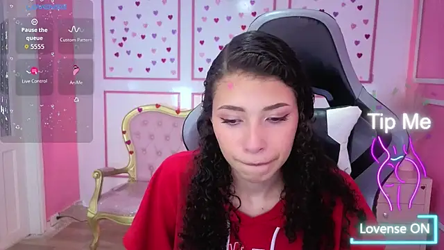 danatella a online show from 12/18/25, 07:53