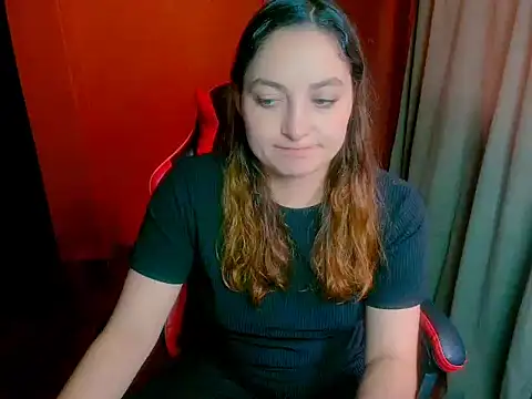 Daianna m  online show from 04/21/26, 05:39