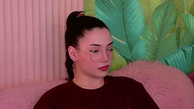 Alice Deleon online show from 04/12/26, 11:37