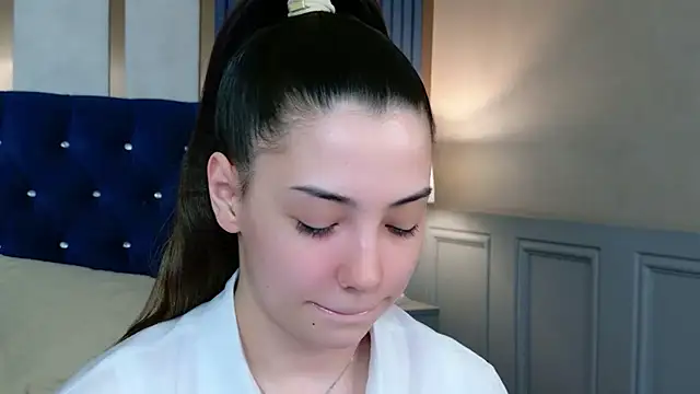 Alice Deleon online show from 04/22/26, 10:50