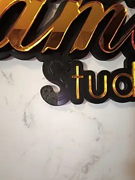 EmmaSulivan online show from 04/08/26, 12:16