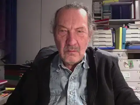 Snapshot of HMStraps01 chatting on 12/01/24, 04:29 HMStraps01 online show from 12/01/24, 04:29