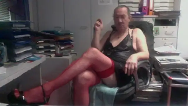 HMStraps01 online show from 02/26/26, 10:03