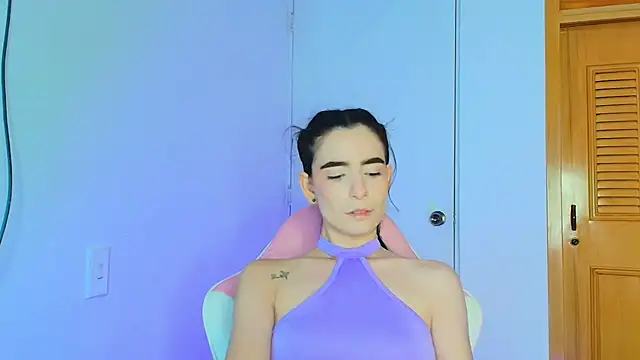 Snapshot of Peach_Rose_ chatting on 03/14/25, 09:00 Peach Rose online show from 03/14/25, 09:00