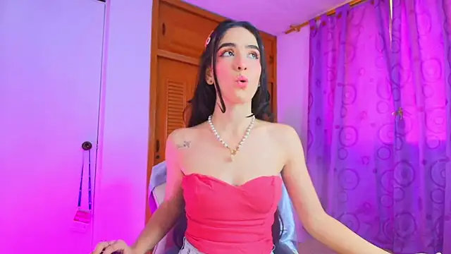 Snapshot of Peach_Rose_ chatting on 03/21/25, 10:06 Peach Rose online show from 03/21/25, 10:06