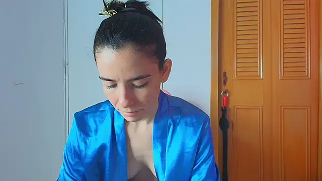 Snapshot of Peach_Rose_ chatting on 09/20/25, 08:21 Peach Rose online show from 09/20/25, 08:21