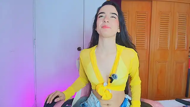 Snapshot of Peach_Rose_ chatting on 10/12/25, 07:02 Peach Rose online show from 10/12/25, 07:02