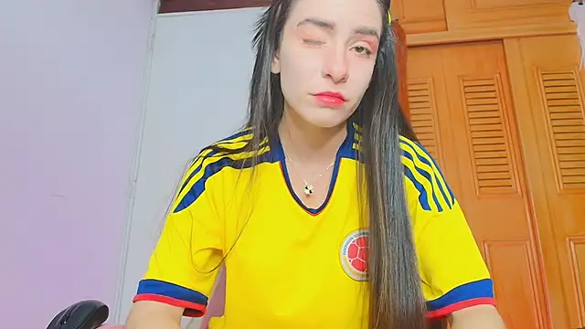 Snapshot of Peach_Rose_ chatting on 11/15/25, 05:09 Peach Rose online show from 11/15/25, 05:09