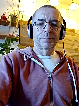 Xavspank2 online show from 03/10/26, 10:42