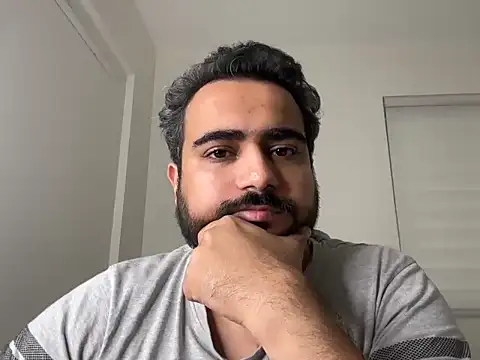 Snapshot of indian_thonger chatting on 11/15/25, 05:38 indian thonger online show from 11/15/25, 05:38